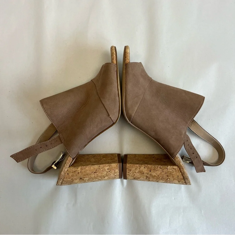 BCBGeneration Loriah Heels Size 6.5 - Picture 4 of 9